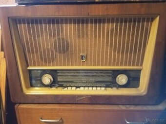 HISTORICKÉ RÁDIO FILHARMONIE 805 A