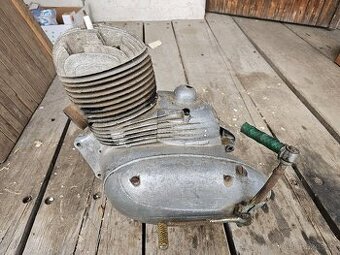 Motor jawa pérak
