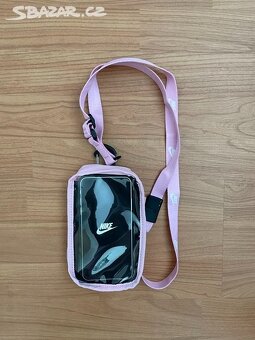 Pouzdro na mobil Nike