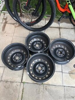 Prodám plechové disky 6J 5x112 ET47 (koncern VW)