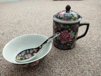 Nová sada z čínského porcelánu - vzor květin