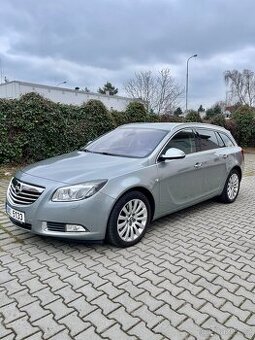 Opel Insignia Tourer 2.0cdti/118kw, Cosmo, pěkný vůz