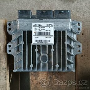 Renault Dacia Motorový počítač 237 100 703R