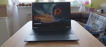 Herní notebook Victus by HP 16 – Ryzen 5, RTX 3060, 16GB RAM