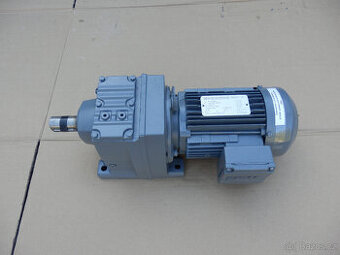 Elektromotor s převodovkou 0,75KW 63 ot./1min.