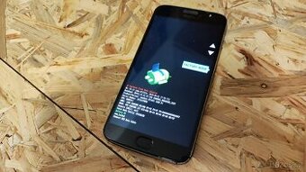 Motorola Moto G5 - prasklé LCD - 1
