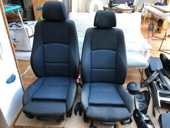 Sportovní sedadla BMW E87 120D – řidič + spolujezdec