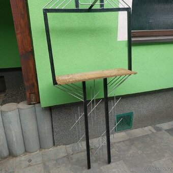 Stěna - stojan na TV