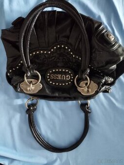 Kabelka Guess