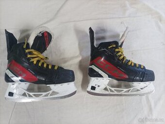 Hokejove brusle CCM Jetspeed