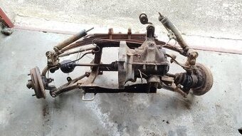 Nápravnice s převodovkou a řízením Trabant 601