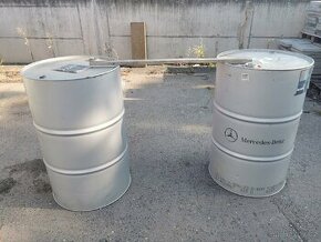 Sudy plechové Mercedes 220 litrů