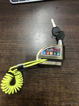 Zámek na kotoučovou brzdu pro motorku skútr