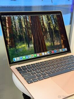 MacBook Air 13” 2020 - M1 / 256GB - ZLATÁ - 12M ZÁRUKA