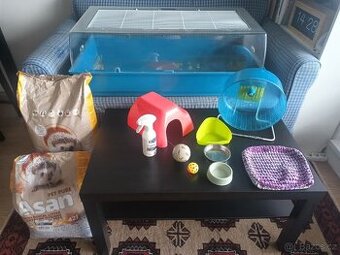 Prodám klec pro ježka a další potřeby