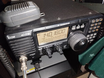 iCOM ic718