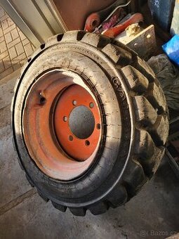 Rezervní kolo Locust 752