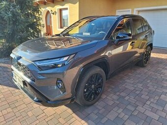 TOYOTA RAV 4, 2,5 HYBRID, r 2023, 22 000km, stav nového vozu