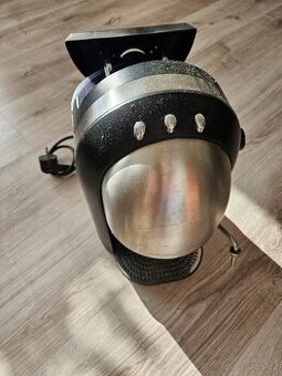 Kávovar espresso Morphyrichards pákový