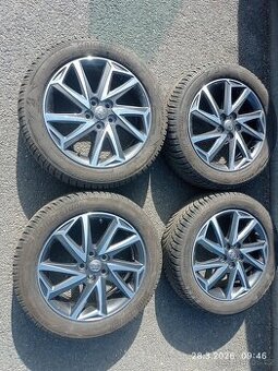 Zánovní ZIMNI al kola 16" ORIGINAL TOYOTA YARIS r.v. 2023