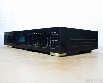 Ekvalizer Soundwave Q 900.