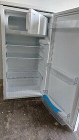 lednička s mrazákem - 1