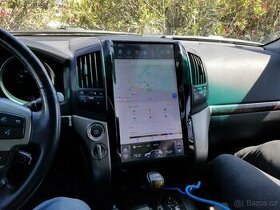 Tesla style Android rádio pro Land Cruiser 200 2008-2015 - 1