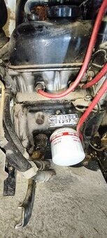 Motor s převodovkou a nápravou Renault 8