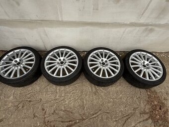 R32 kola OZ Aristo