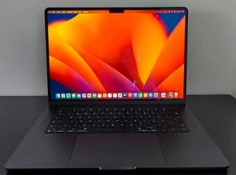 Apple macbook 15,3" v záruce