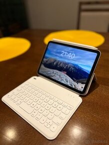Obal s integrovanou klávesnicí pro iPad Mini 6/7