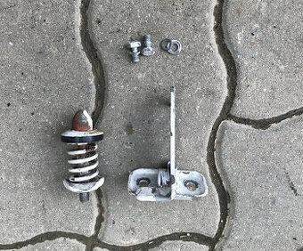 škoda favorit forman zaves kapota