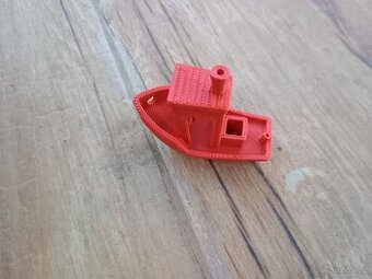 WaveRunner – 3D mini loď (4 × 6 × 3 cm)