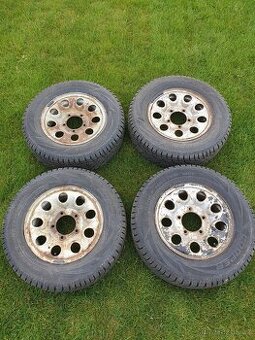 Kola Suzuki 205/70R15
