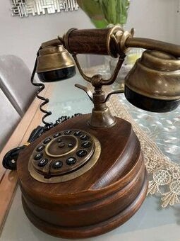 Telefon