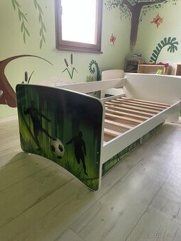 Dětské postele - fotbalový motiv