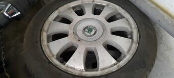 Originál skoda litá kola R16