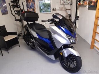 Honda Forza 125 2018 najeto 9700 km