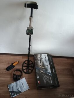 Detektor kovů Minelab