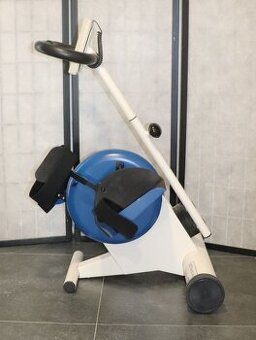 Motomed Viva 1,na nohy.