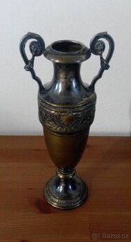 Krásná kovová secesní váza