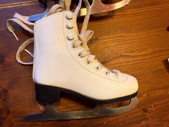 Dětské brusle 28