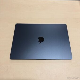 NOVÝ APPLE MACBOOK AIR 15” M3/256GB/8GB/BATERIE 100%