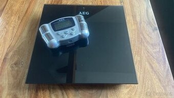 OSOBNÍ VÁHA AEG PWI 4914 FA