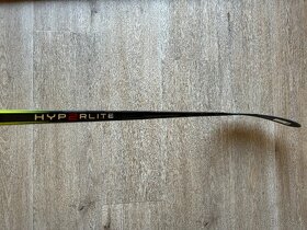 Hokejka Bauer HYP2LITE, levá, P92, flex 70, 77 a 87