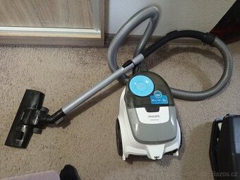 Bezsáčkový vysavač Phillips