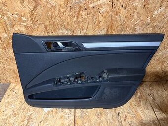 Škoda Superb 2 tapec pravých předních dveří