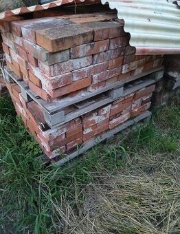 Stare cihly a tvarnice