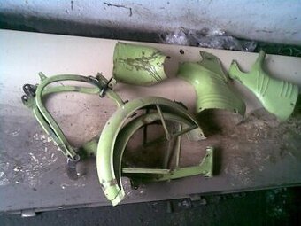 Koupím zelené díly Jawa 550 Pařez