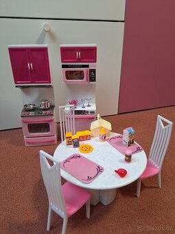 Barbie kuchyň a jídelna